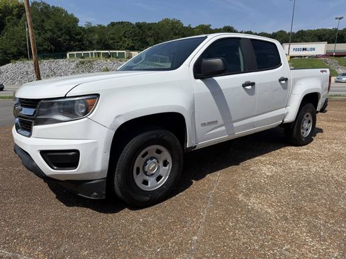 Used 2018 Chevrolet Colorado W/T AWD/4WD image 1