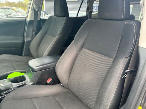 Used 2014 Toyota RAV4 XLE image 16