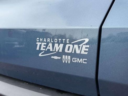 Used 2025 Chevrolet Traverse LT AWD/4WD image 34