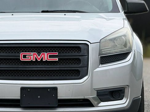 Used 2016 GMC Acadia SLE FWD image 12