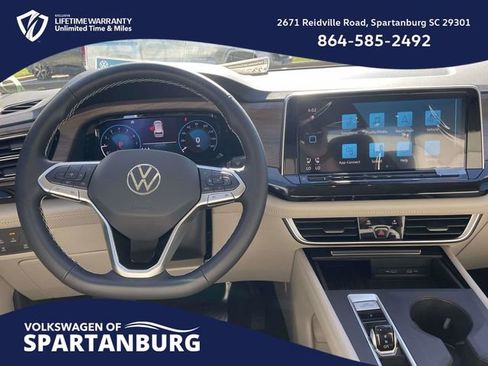 New 2026 Volkswagen Atlas SE image 13