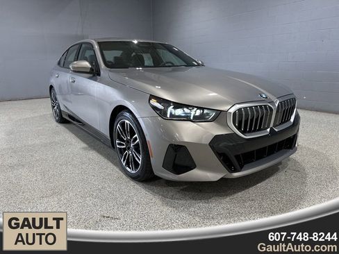 New 2026 BMW 530i xDrive w/ M Sport Package image 1