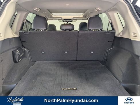 Used 2023 Nissan Rogue SV w/ SV Premium Package image 26