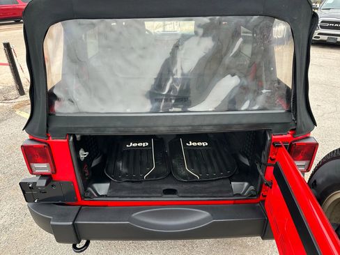 Used 2015 Jeep Wrangler Unlimited Sport w/ Quick Order Package 24S image 19