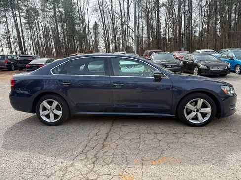 Used 2012 Volkswagen Passat 2.5 SE FWD image 5