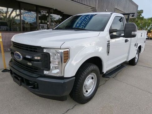 Used 2019 Ford F250 XL w/ Power Equipment Group RWD image 2