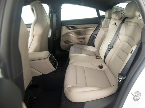 Certified 2025 Porsche Taycan RWD image 38