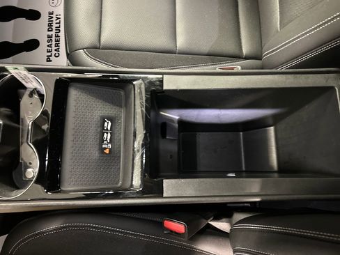 Used 2024 Chevrolet Blazer EV LT image 21