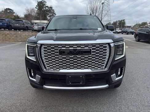 Used 2021 GMC Yukon Denali w/ Denali Premium Package image 2