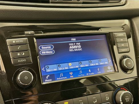 Used 2018 Nissan Rogue S AWD/4WD image 21
