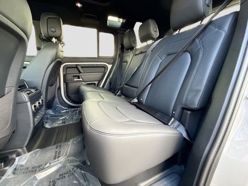 New 2026 Land Rover Defender 110 S image 19