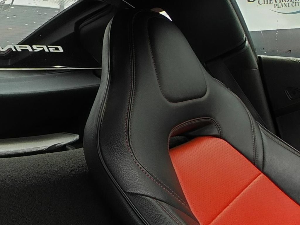 Used 2019 Chevrolet Corvette Grand Sport RWD image 11