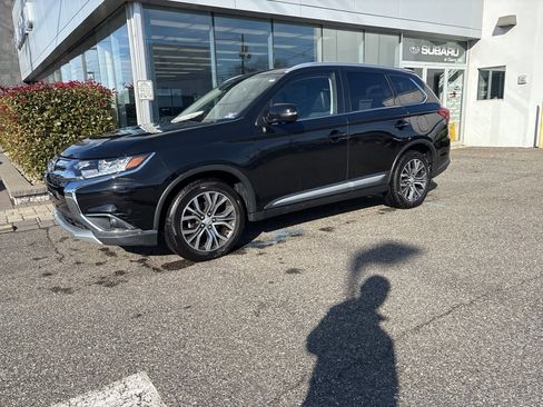 Used 2017 Mitsubishi Outlander SEL image 8