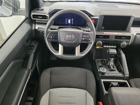 Certified 2025 Toyota 4Runner TRD Off-Road AWD/4WD image 13