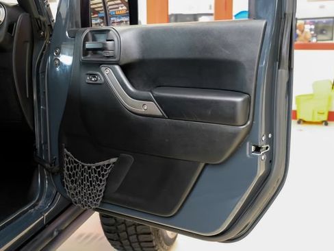 Used 2017 Jeep Wrangler Unlimited Sport AWD/4WD image 44