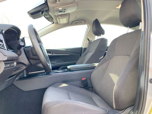 Used 2025 Toyota Camry LE image 25