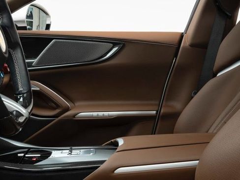 Used 2024 Ferrari Purosangue image 34