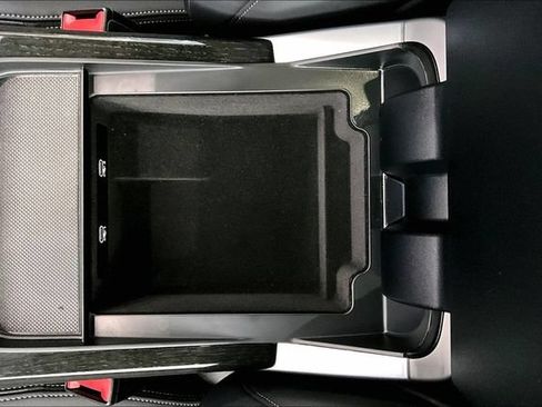 Used 2025 Audi Q7 3.0T Premium Plus w/ Premium Plus Package AWD/4WD image 16