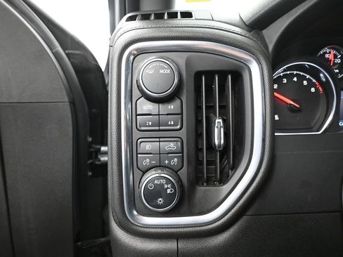 Used 2020 Chevrolet Silverado 1500 LT Trail Boss w/ Convenience Package image 33