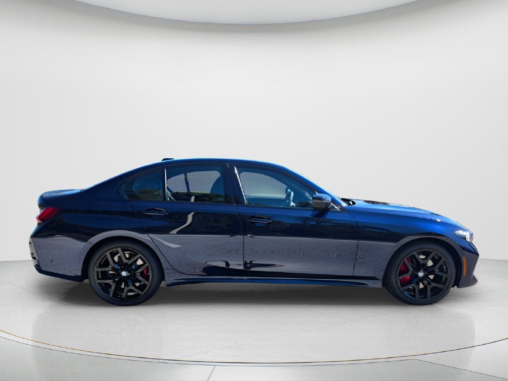New 2026 BMW 330i Sedan w/ M Sport Package RWD image 4