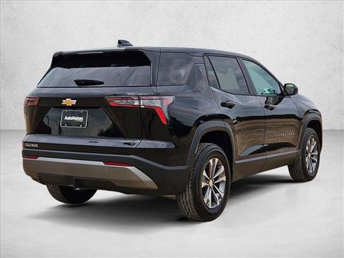 New 2027 Chevrolet Equinox LT FWD image 2
