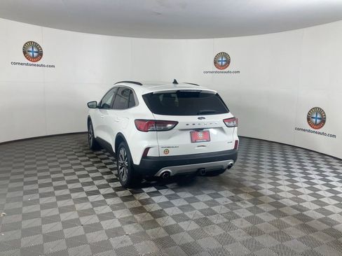 Used 2020 Ford Escape Titanium image 21