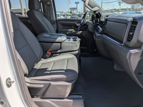 Used 2025 Chevrolet Silverado 1500 LT RWD image 36
