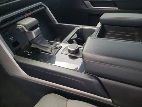 Used 2022 Toyota Tundra SR5 w/ Convenience Package image 26