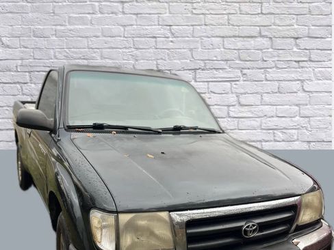 Used 2000 Toyota Tacoma 2WD Regular Cab image 1