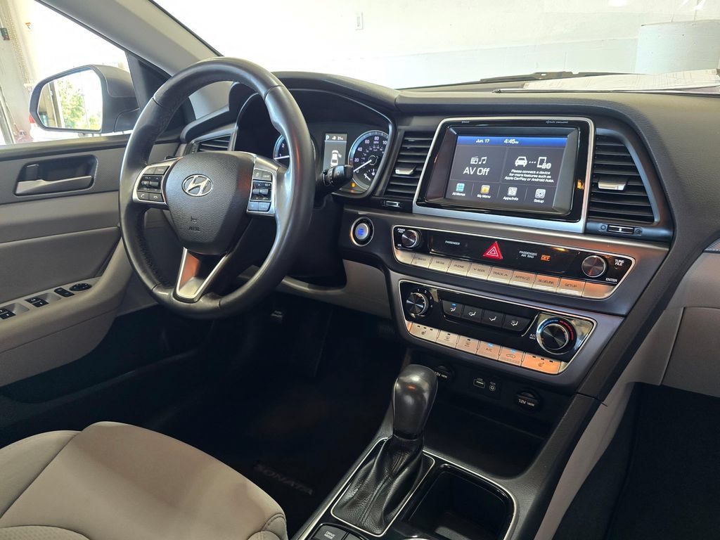 Used 2018 Hyundai Sonata SEL FWD image 31