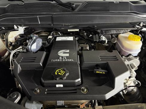 Used 2024 RAM 2500 Laramie w/ Safety Group AWD/4WD image 22