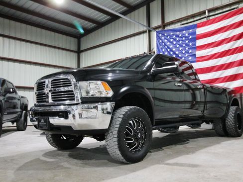 Used 2018 RAM 3500 Big Horn AWD/4WD image 3