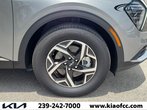 Used 2025 Kia Sportage LX AWD/4WD image 7