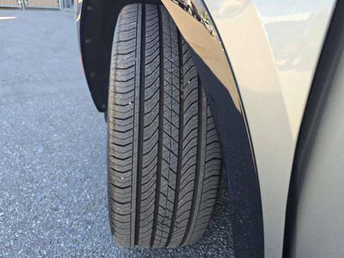 Certified 2025 Buick Envision Sport Touring image 31