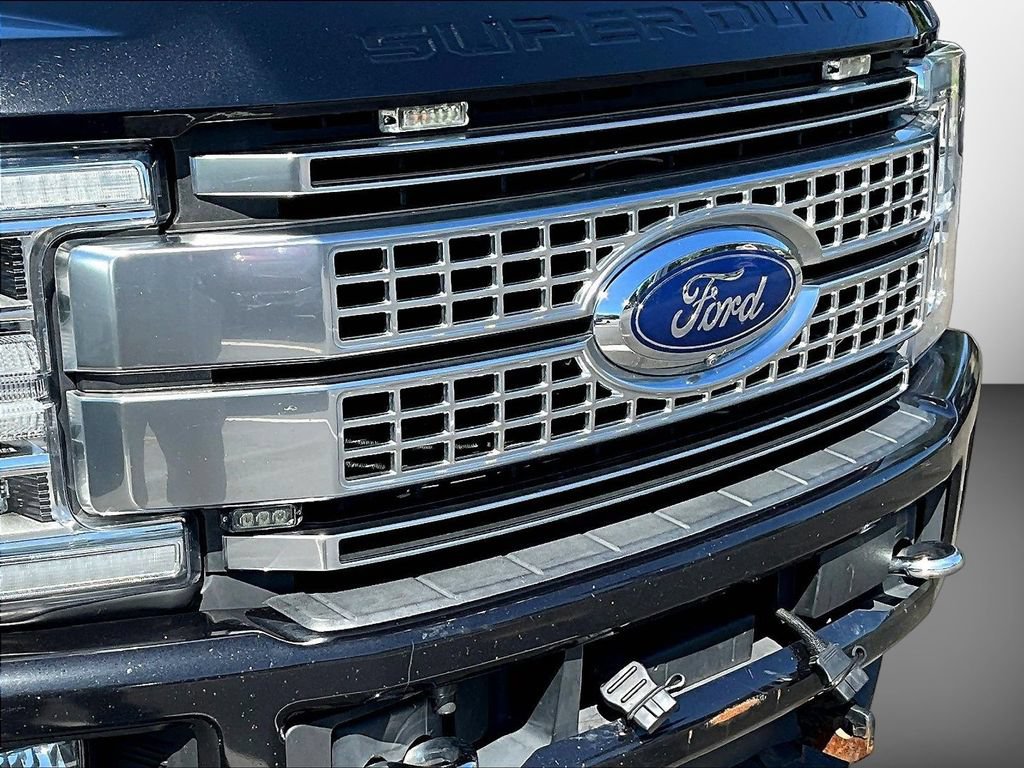 Used 2019 Ford F350 Platinum w/ FX4 Off-Road Package AWD/4WD image 33