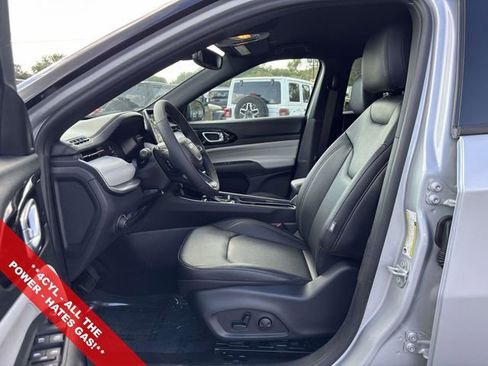 New 2026 Jeep Compass Limited image 3