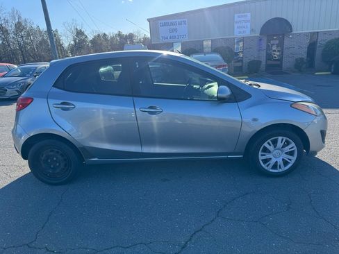 Used 2012 MAZDA MAZDA2 Sport image 4