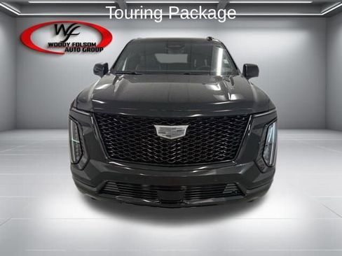 Used 2026 Cadillac Escalade ESV Platinum Sport w/ LPO, ONYX Package AWD/4WD image 2