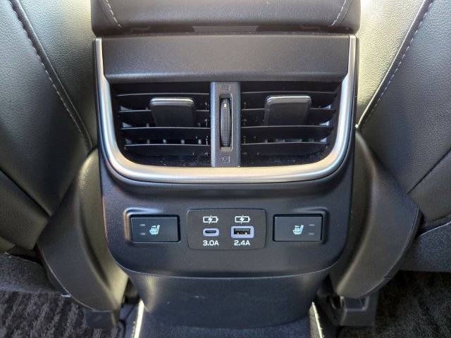 Used 2024 Subaru Outback Limited AWD/4WD image 17