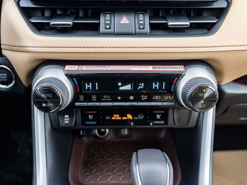 New 2025 Toyota RAV4 Limited image 31