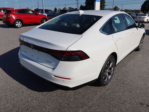 New 2026 Honda Accord EX-L image 4