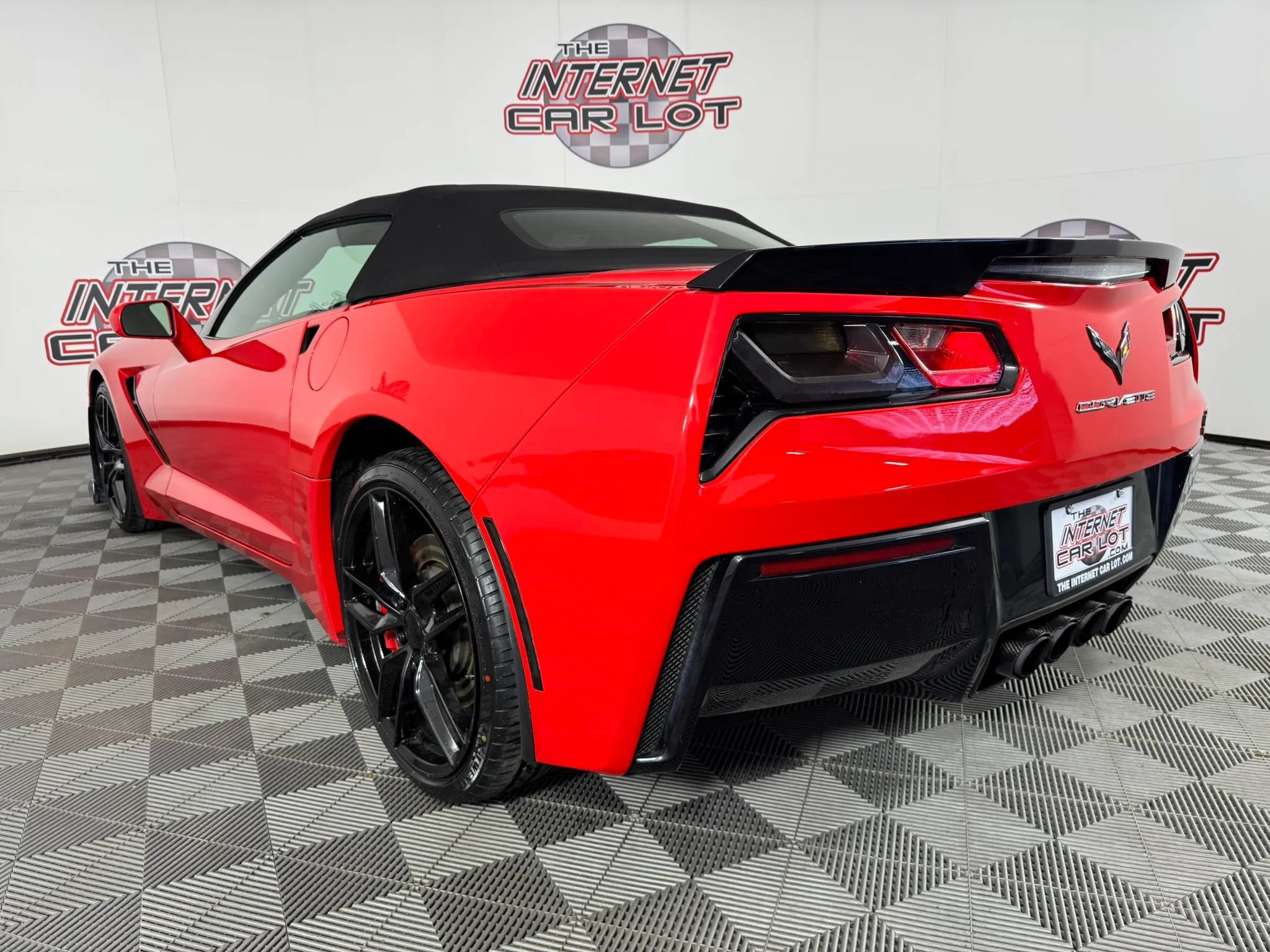 Used 2015 Chevrolet Corvette Stingray Convertible w/ ZF1 Appearance Package RWD image 32