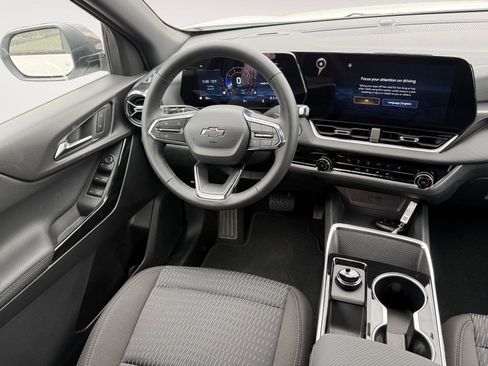 New 2026 Chevrolet Equinox LT image 11