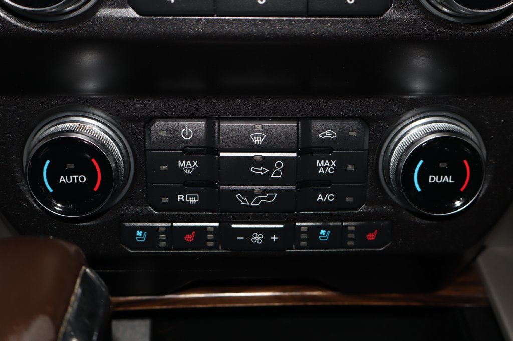 Used 2019 Ford F150 Lariat w/ Equipment Group 502A Luxury AWD/4WD image 31