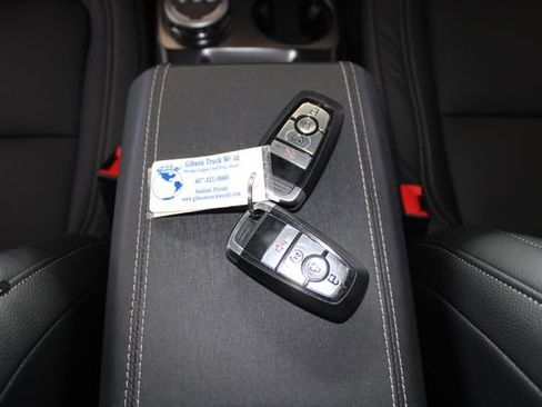 Used 2025 Ford Bronco Big Bend image 27