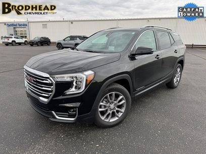Used 2022 GMC Terrain SLT w/ Tech Package