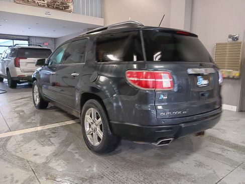 Used 2007 Saturn Outlook XR w/ Premium Trim Pkg image 5