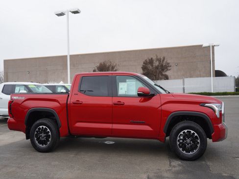 Used 2025 Toyota Tundra SR5 w/ TRD Off-Road Package image 4