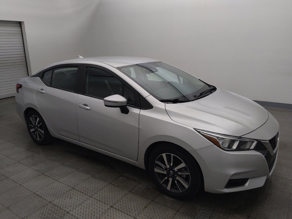 Used 2021 Nissan Versa SV FWD image 11