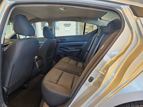 Used 2023 Nissan Altima 2.5 SV image 25